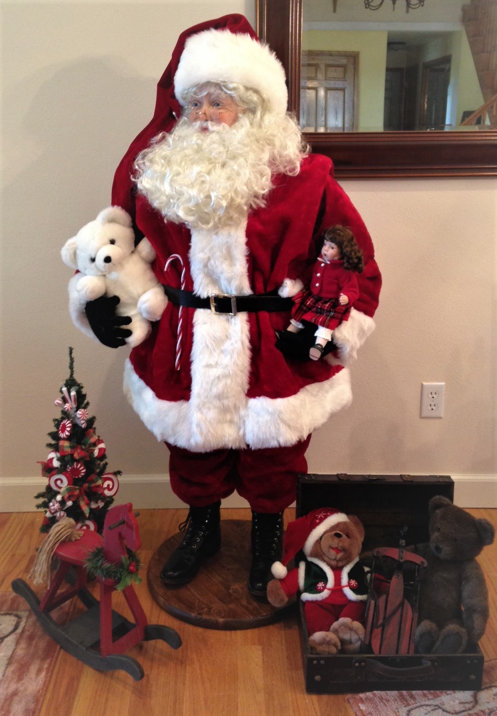 Santa'stoys4.jpg?1541091233823